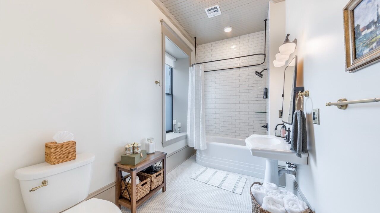 Photo of Bathroom in Wamego