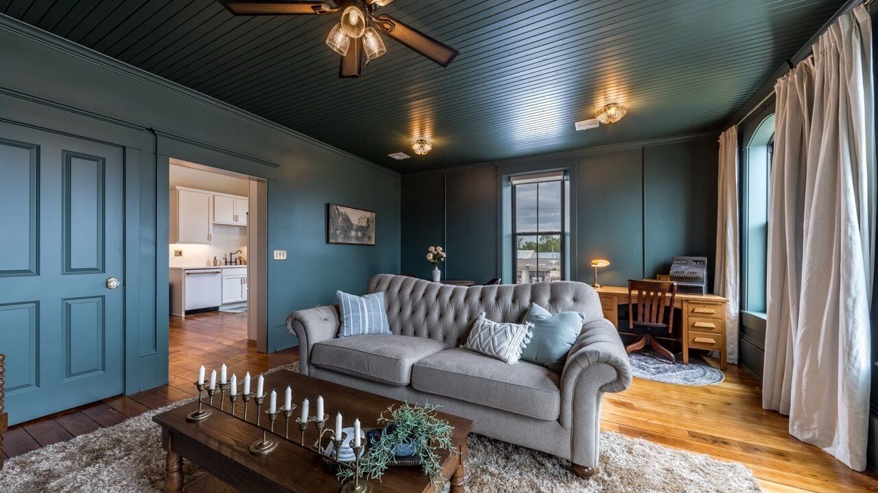 Photo of Livingroom in Wamego