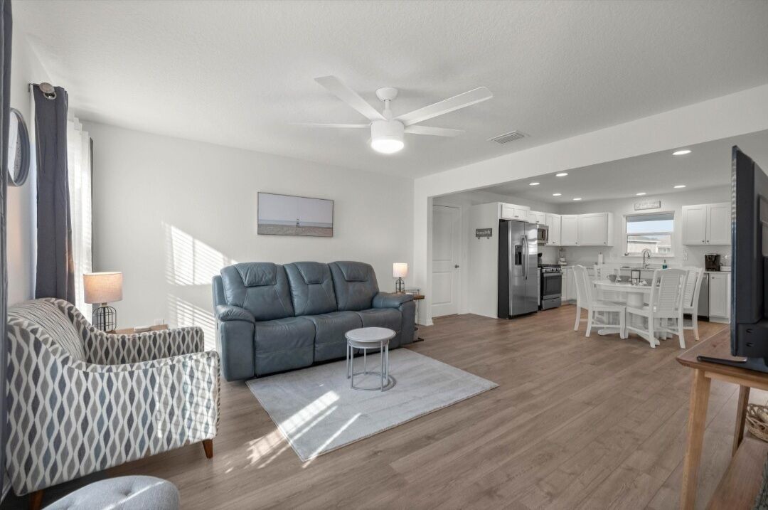 Photo of Livingroom in Sumter County