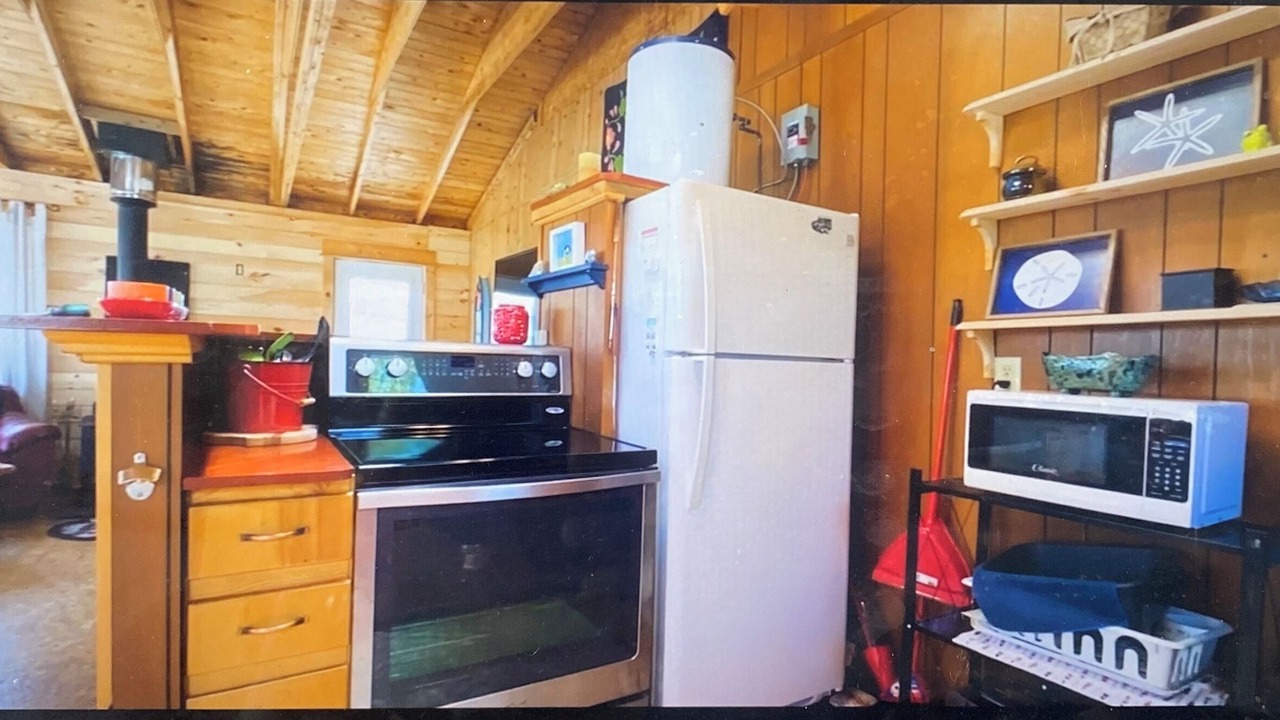 Photo of Kitchen in Colchester County