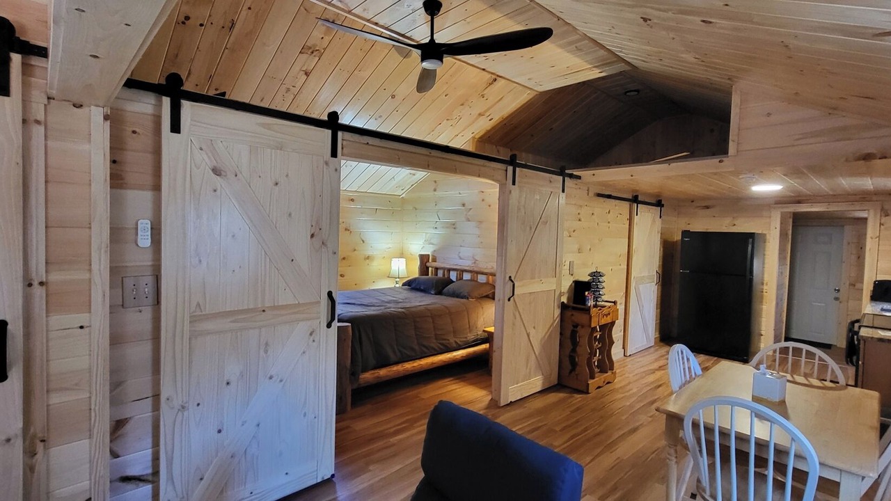 Photo of Bedroom in Greentown