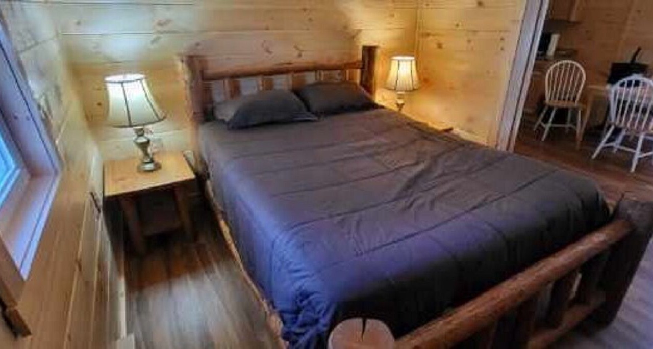 Photo of Bedroom in Greentown