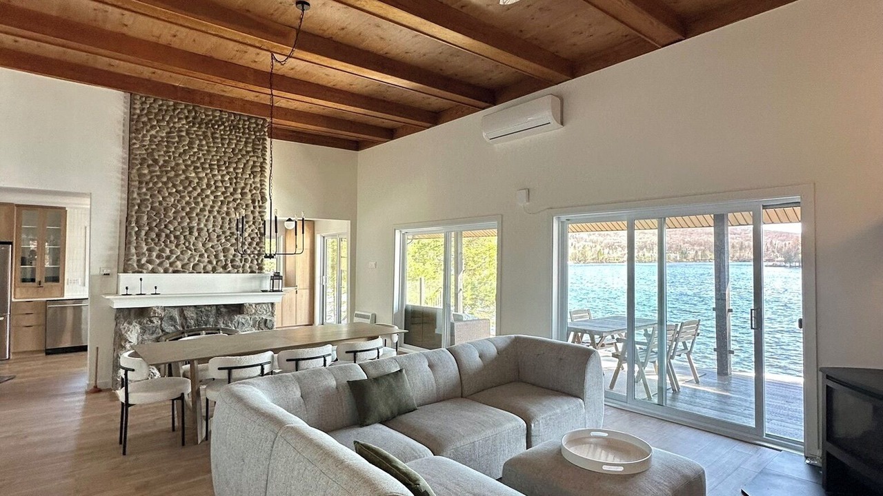 Photo of Livingroom in Lac-Sergent
