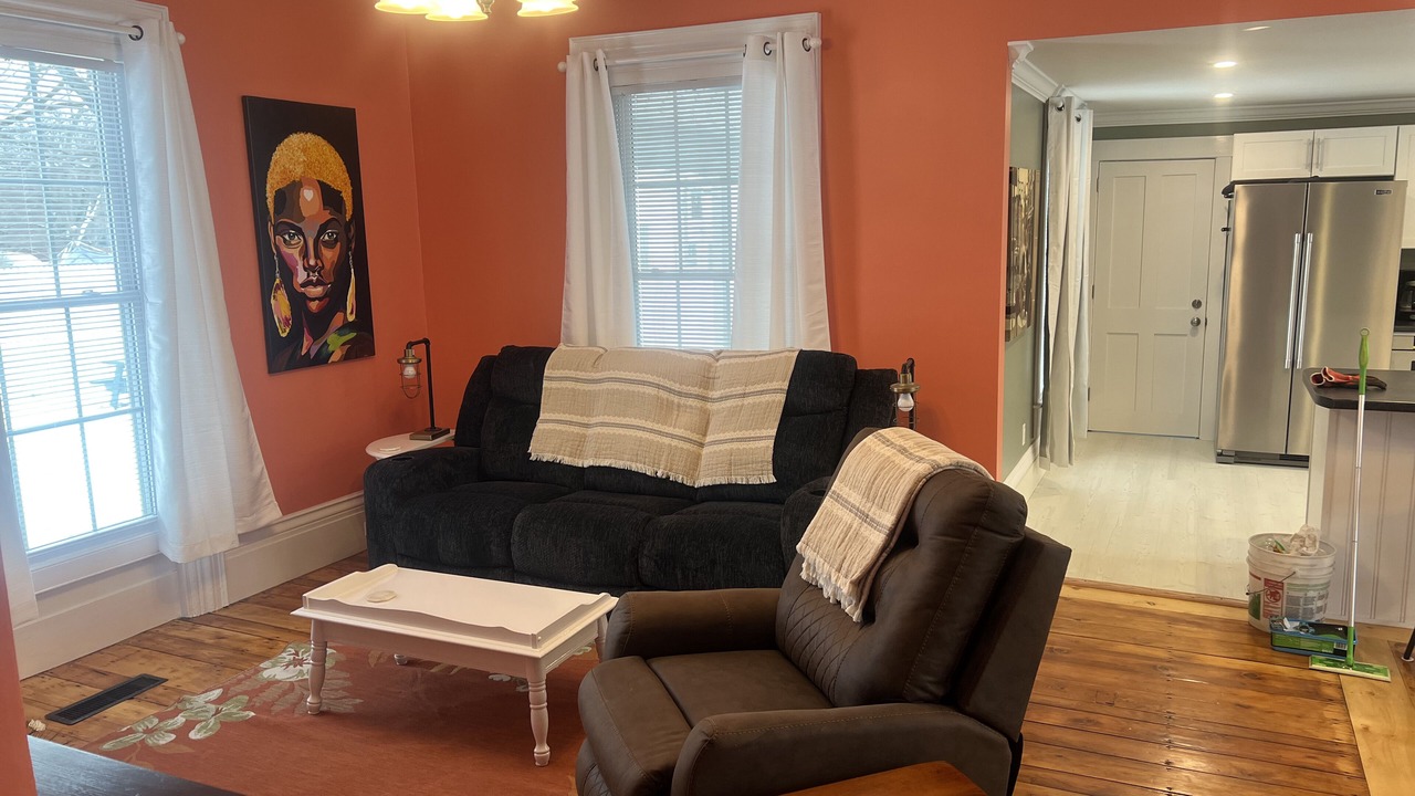 Photo of Livingroom in Rockland