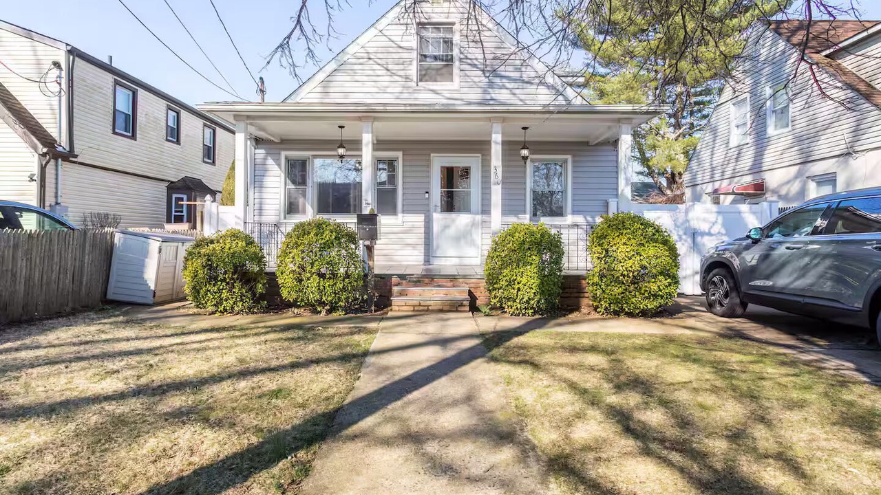 Photo of Outdoor in Uniondale