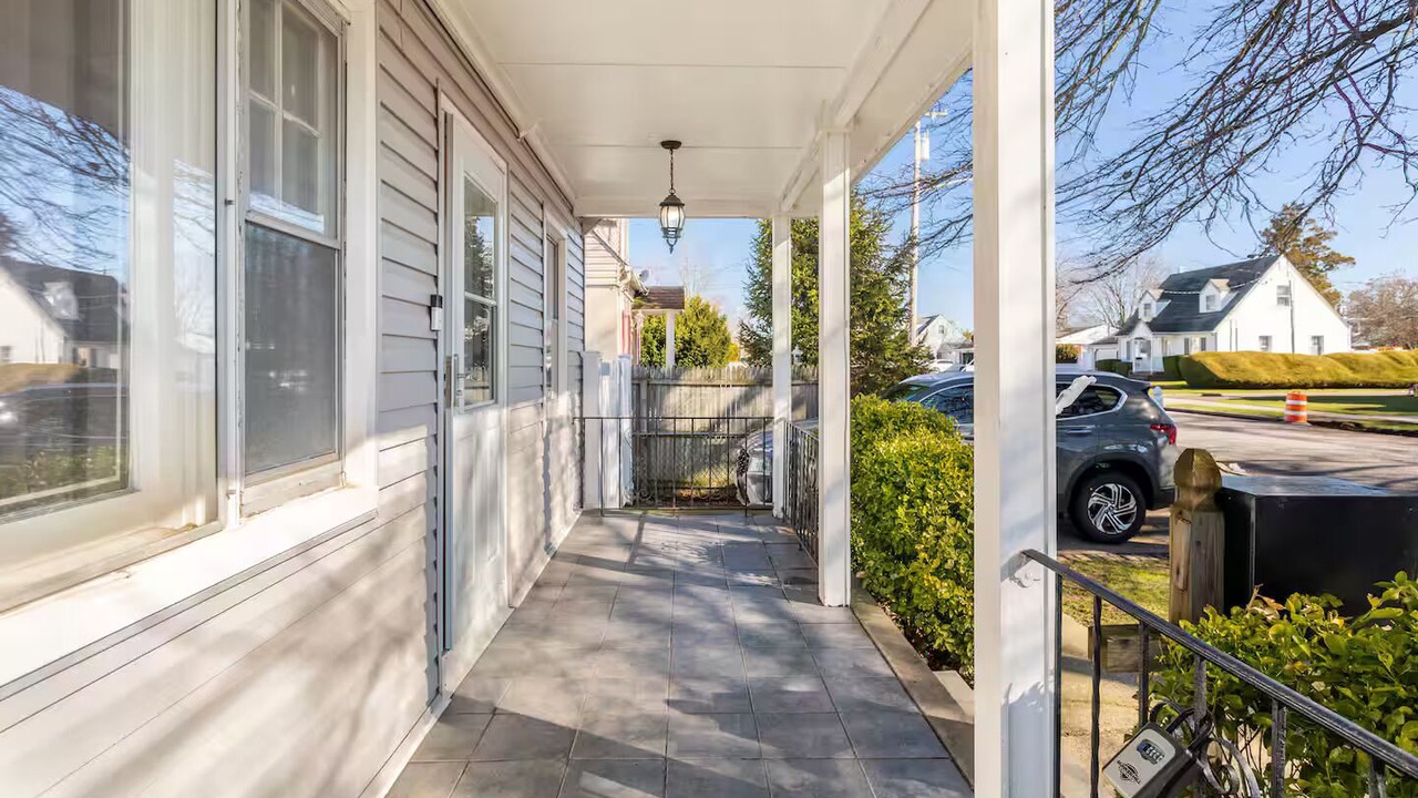 Photo of Outdoor in Uniondale