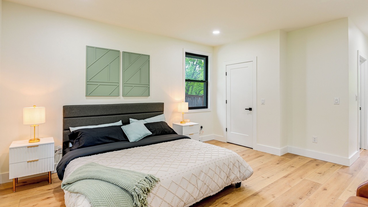 Photo of Bedroom in West Meade