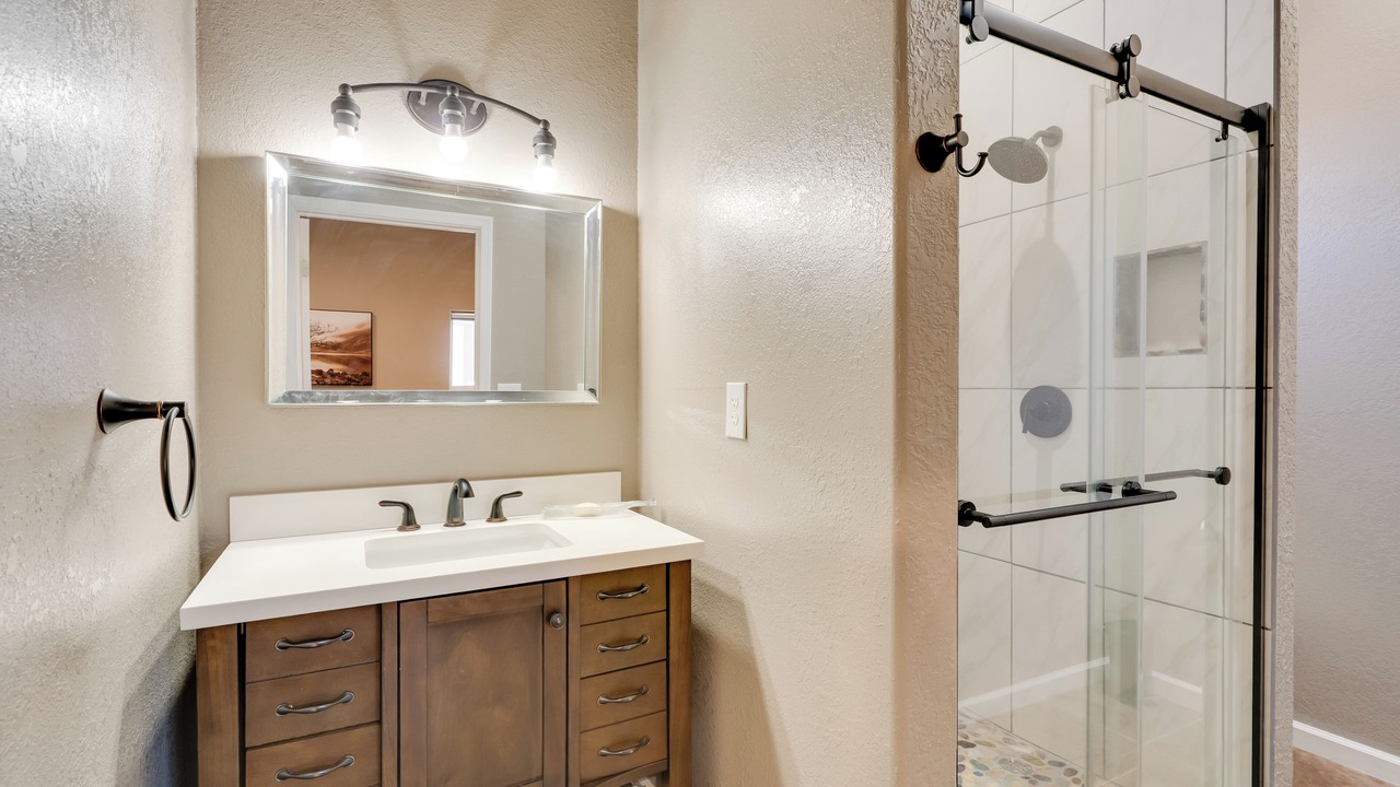 Photo of Bathroom in Elgin