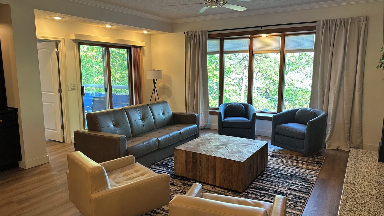 Photo of Livingroom in Salem