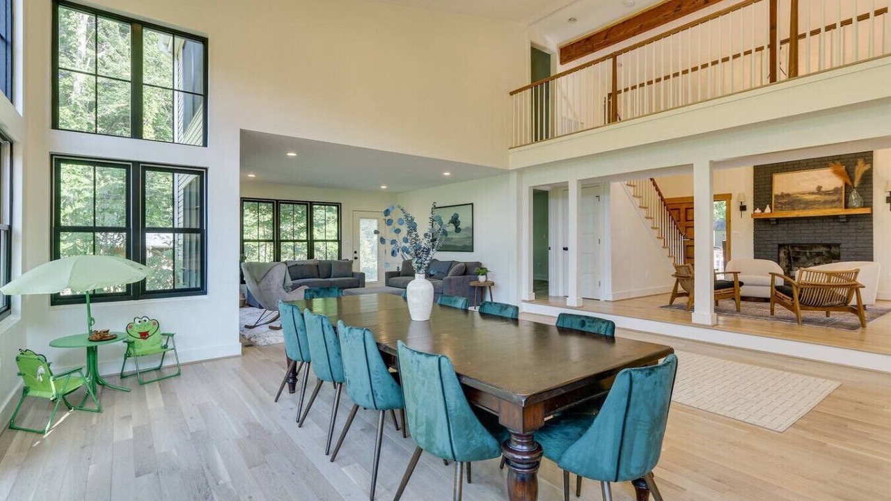 Photo of Bedroom in Bluemont