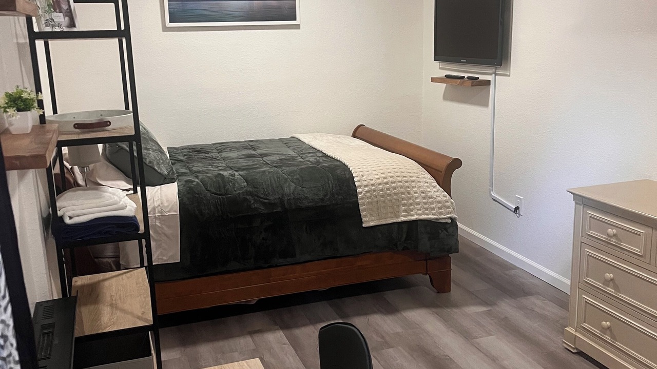 Photo of Bedroom in Rohnert Park