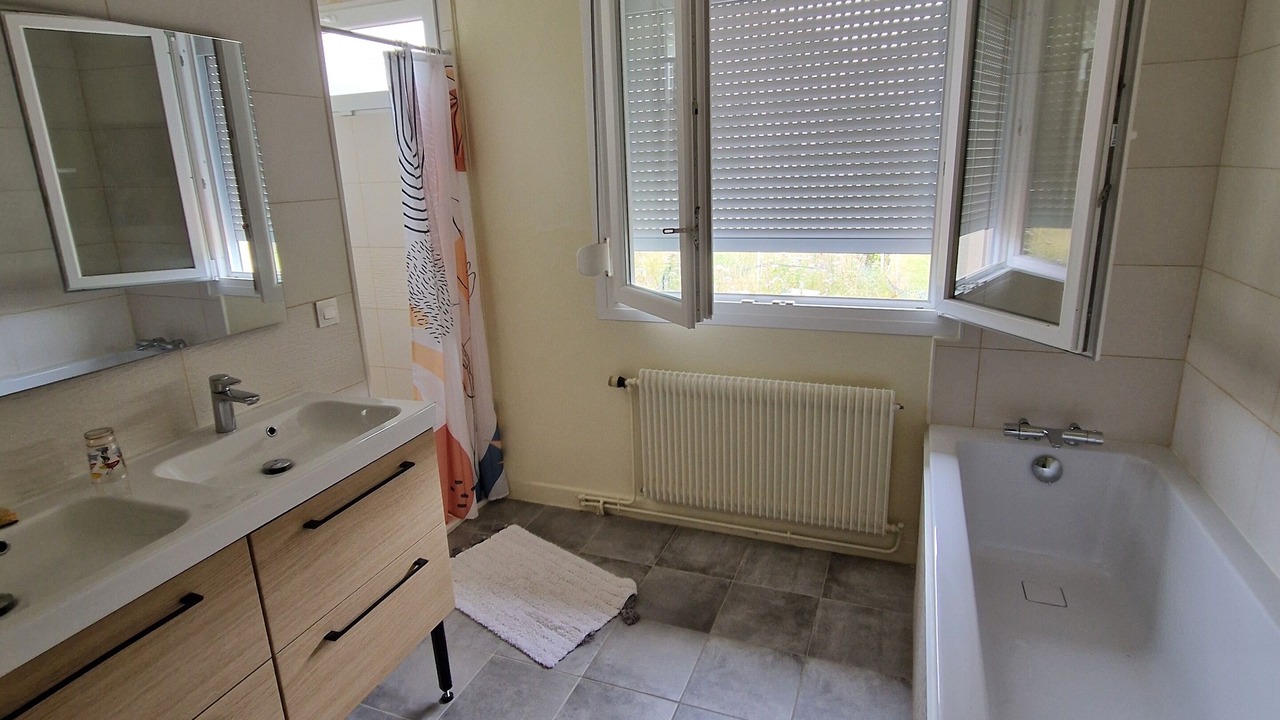 Photo of Bathroom in Revin