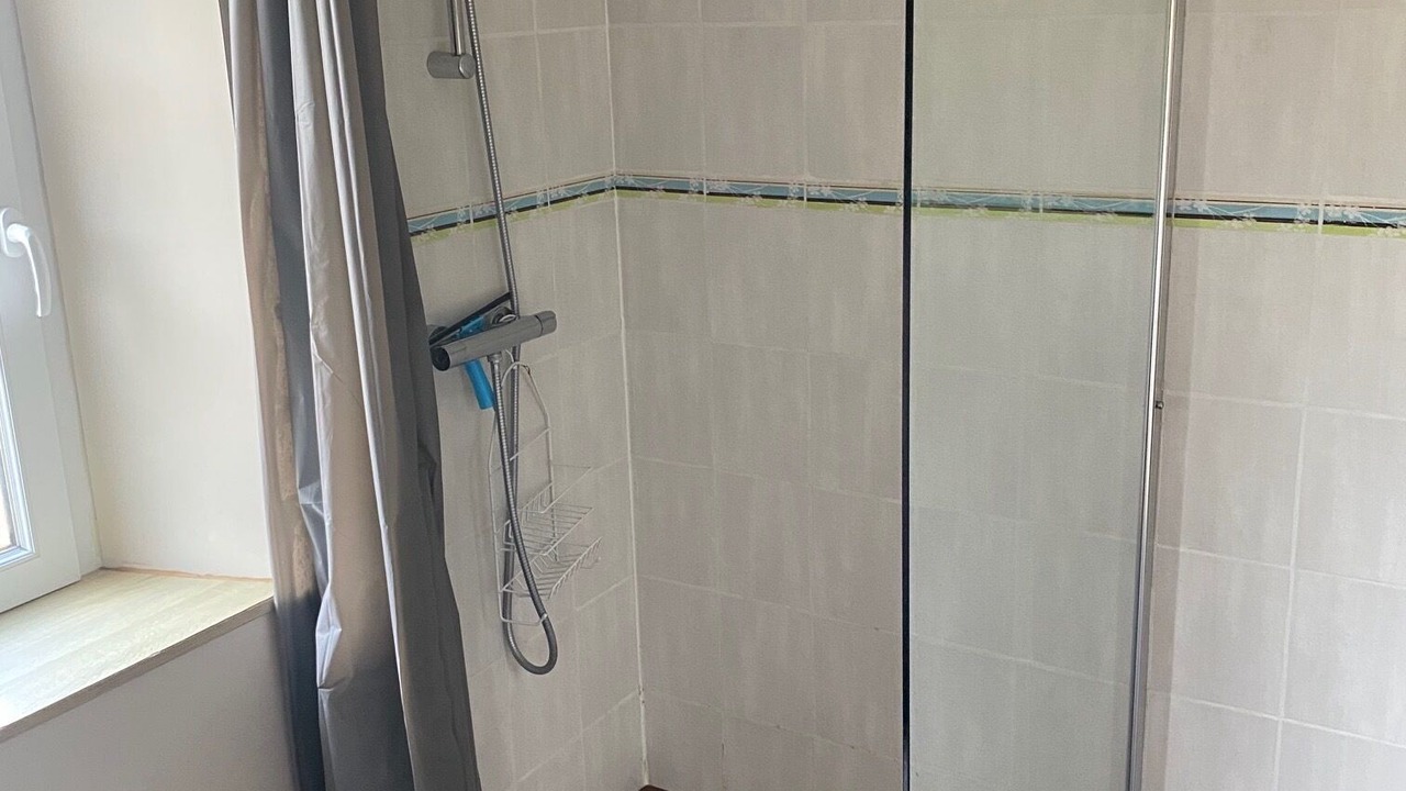Photo of Bathroom in Valanjou