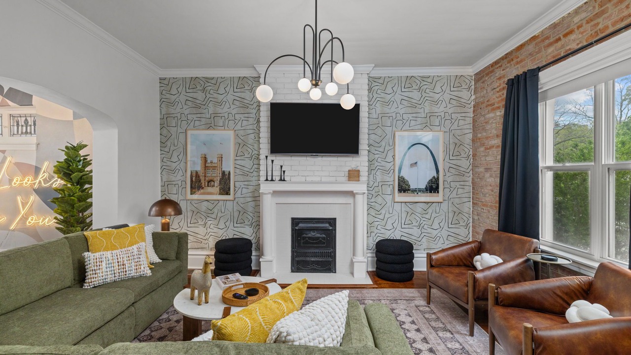 Photo of Livingroom in St. Louis