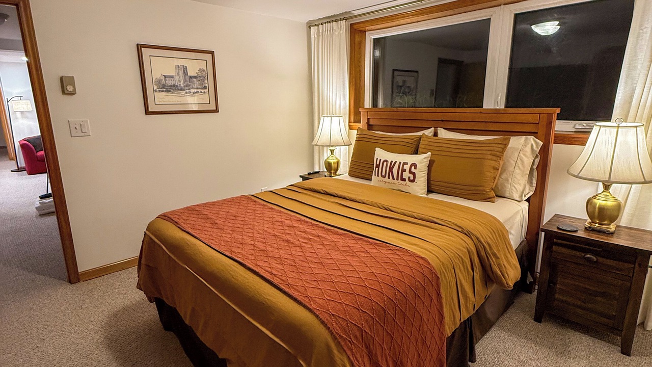 Photo of Bedroom in Miller Southside