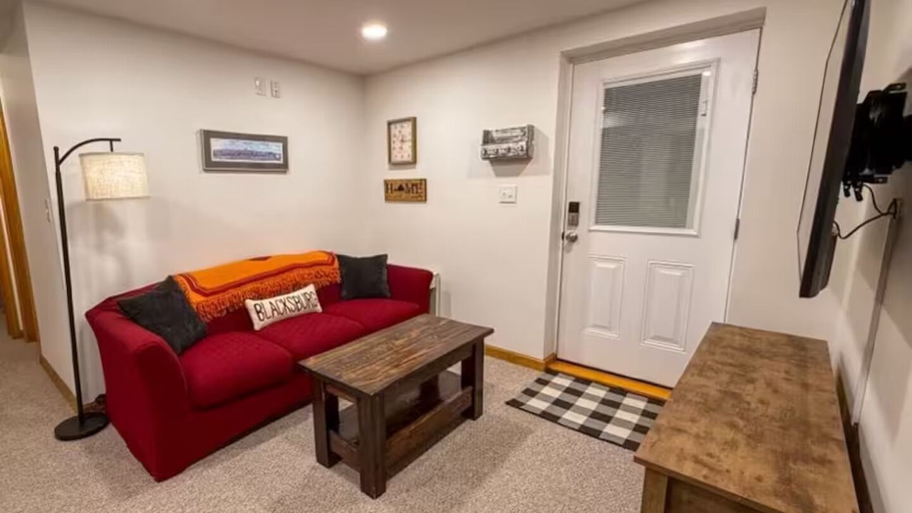 Photo of Livingroom in Miller Southside