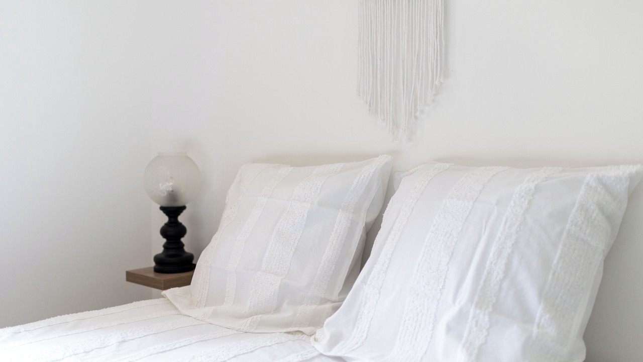 Photo of Bedroom in Castelnau-de-Montmiral
