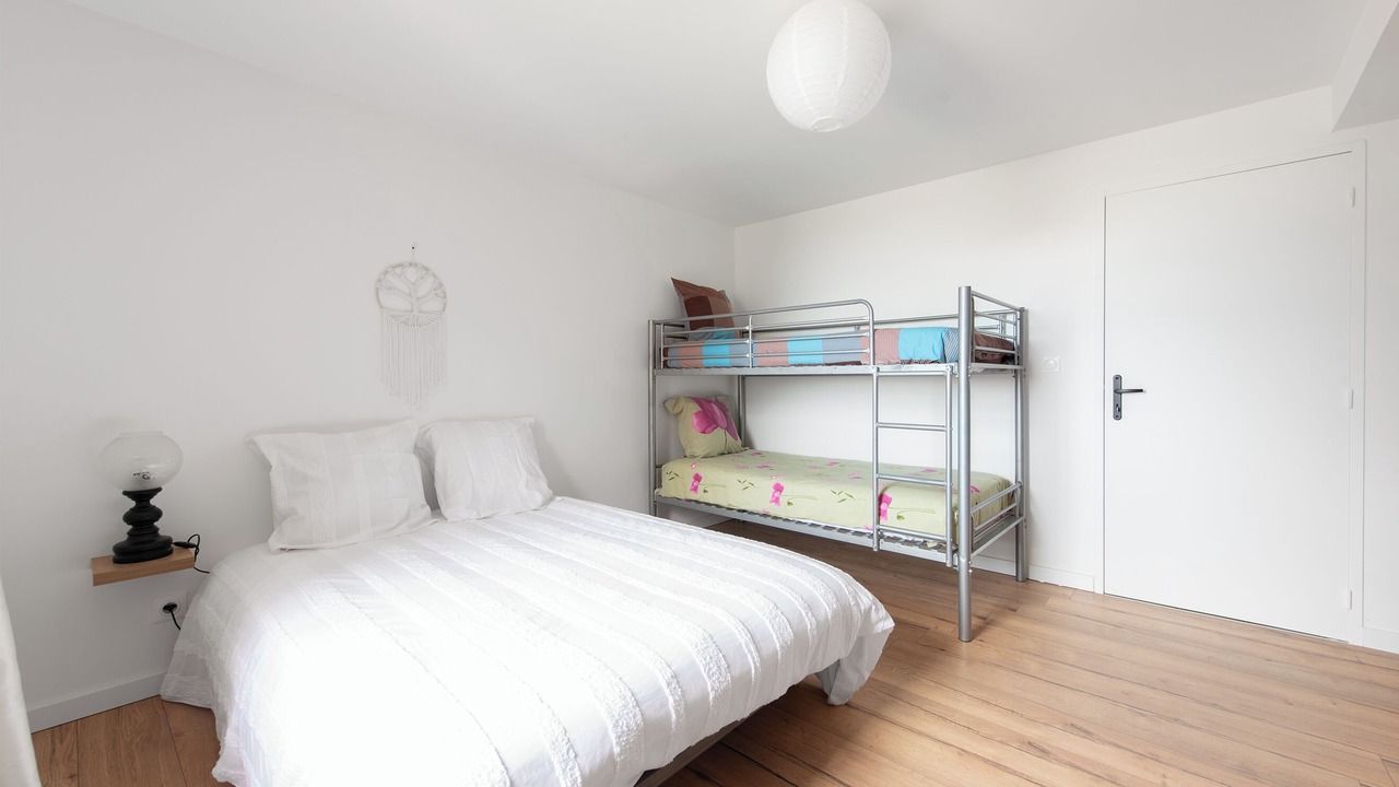 Photo of Bedroom in Castelnau-de-Montmiral