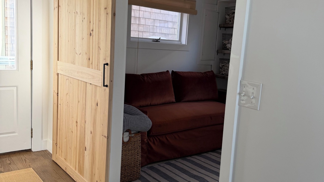 Photo of Livingroom in Five Islands