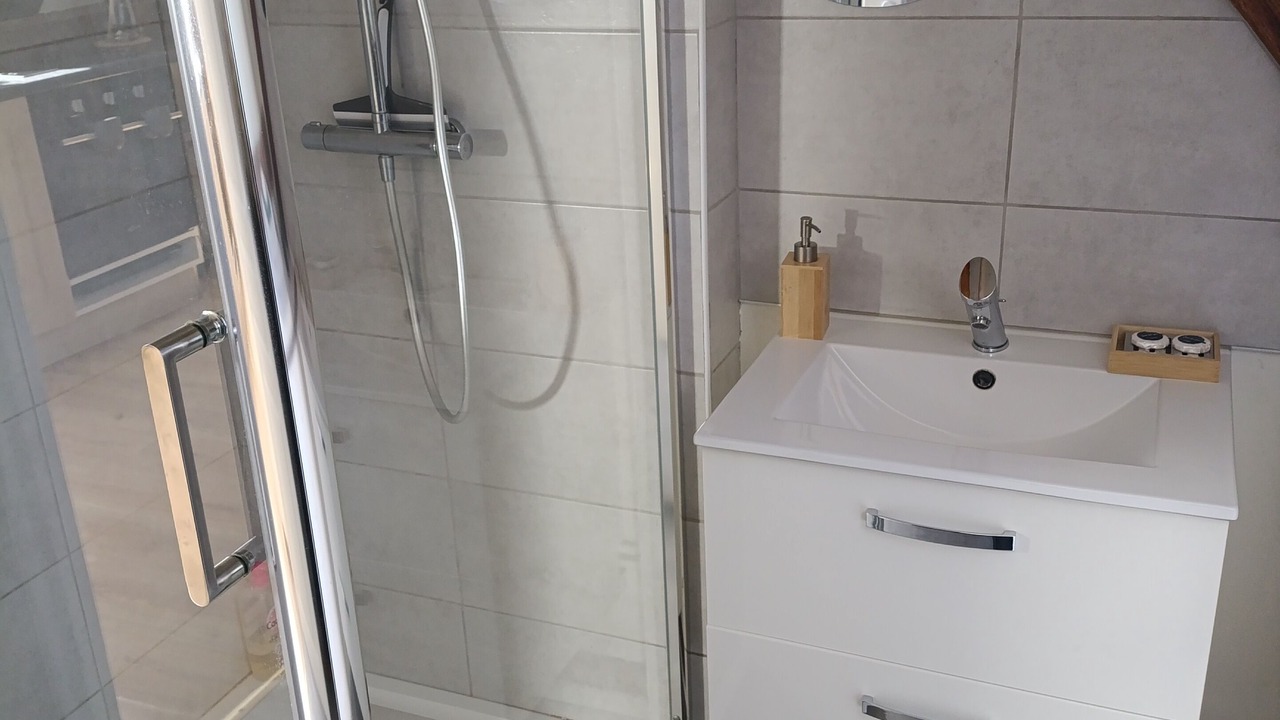 Photo of Bathroom in Chateauneuf-en-Thymerais