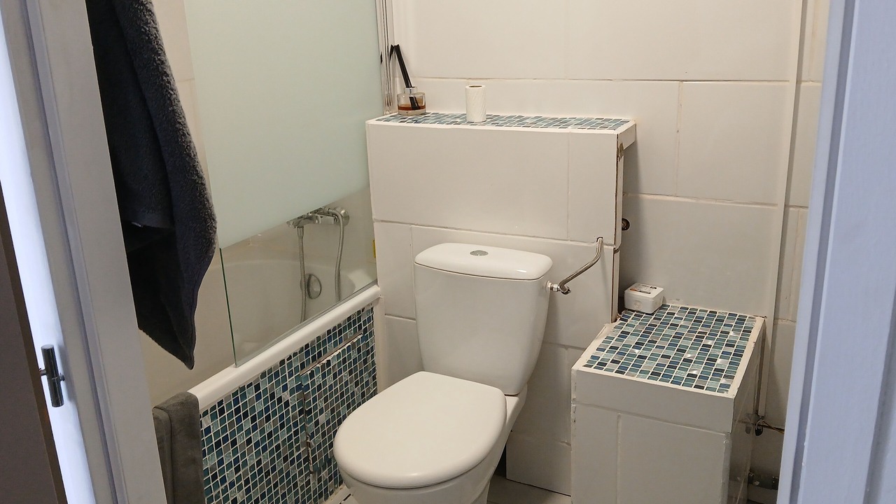 Photo of Bathroom in Err