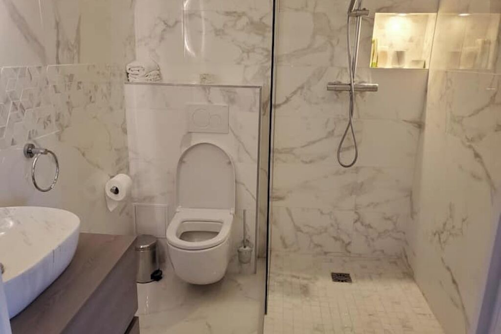Photo of Bathroom in Souesmes