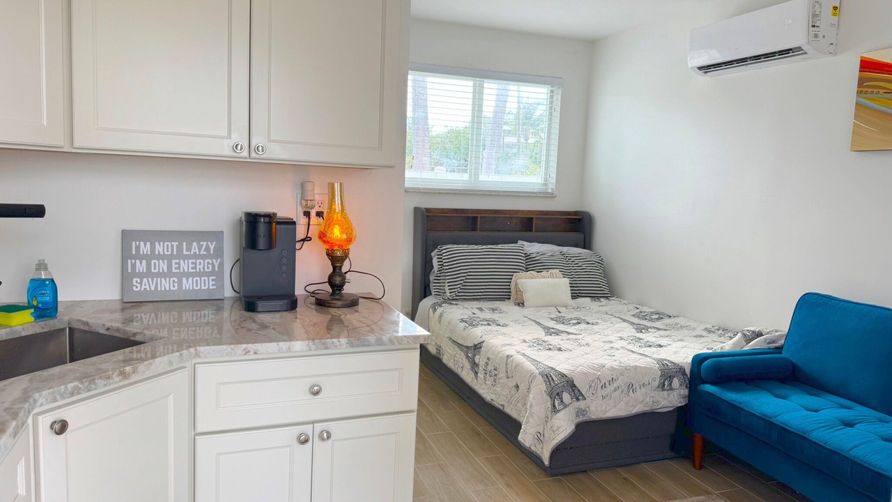 Photo of Bedroom in Santa Barbara Estates