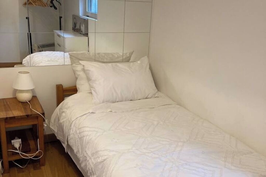 Photo of Bedroom in Montargis