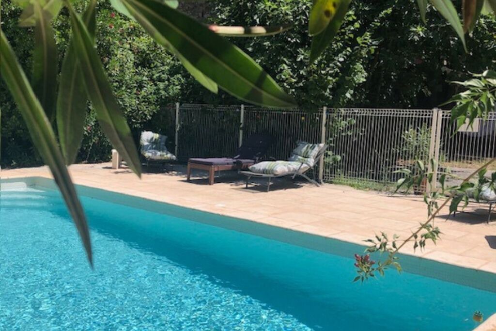 Photo of Outdoor in Aveze