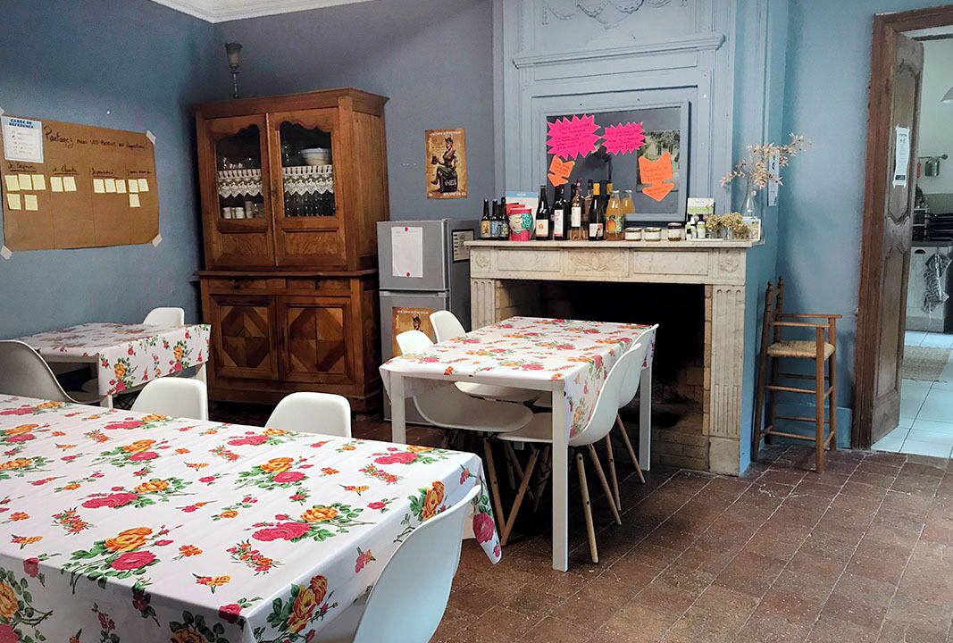 Photo of Others in Aveze