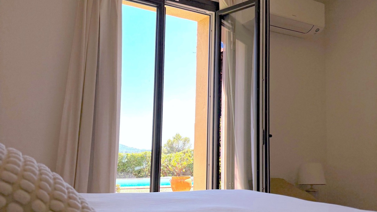 Photo of Bedroom in La Cadiere-d'Azur