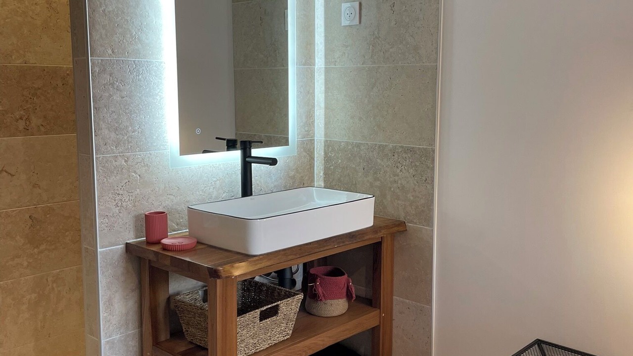 Photo of Bathroom in Nerac