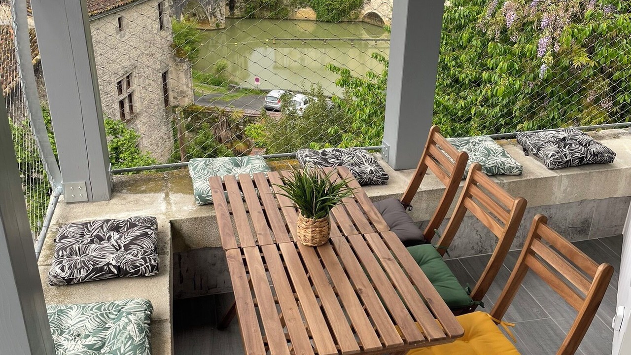 Photo of Outdoor in Nerac