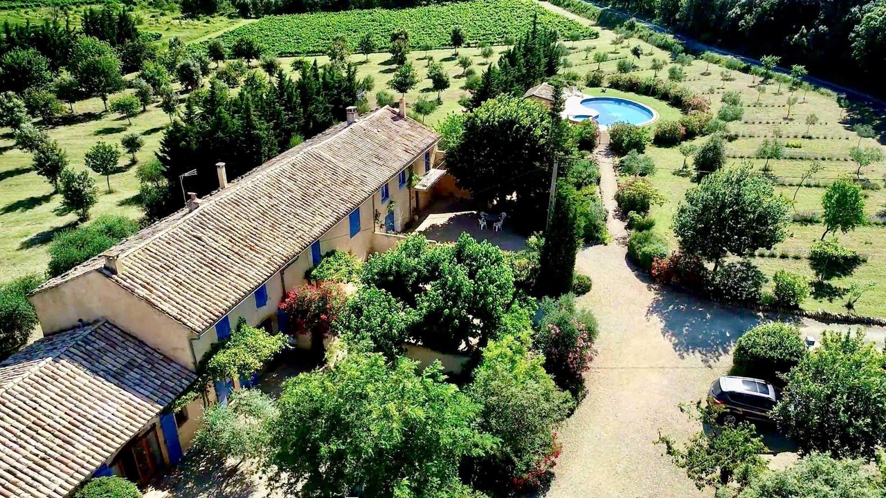 Photo of Outdoor in Suze-la-Rousse