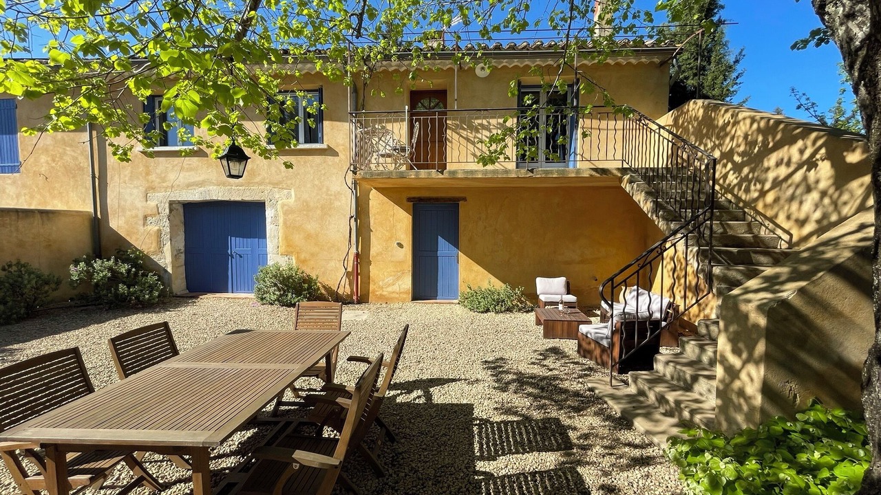 Photo of Outdoor in Suze-la-Rousse