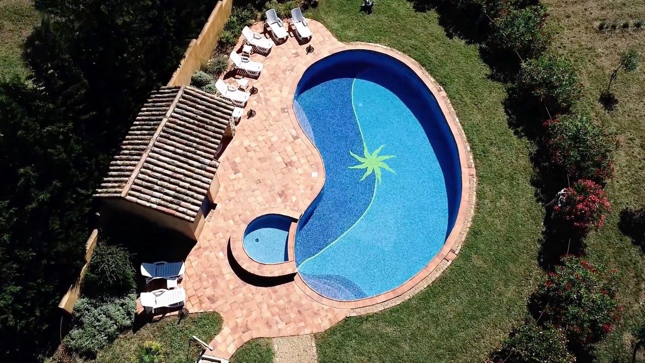 Photo of Outdoor in Suze-la-Rousse