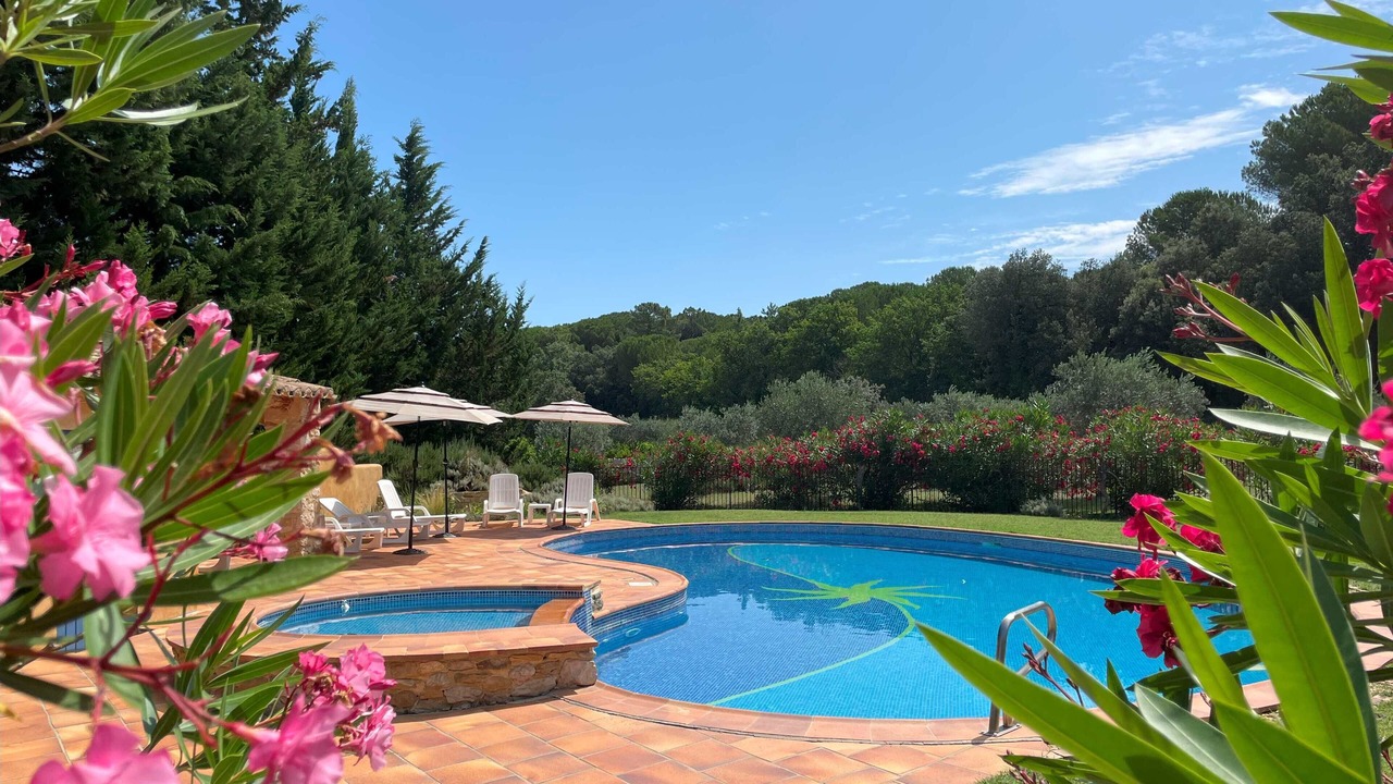 Photo of Outdoor in Suze-la-Rousse