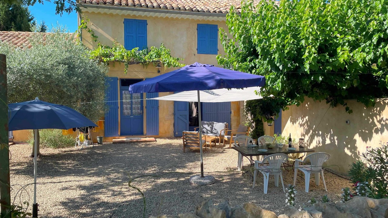 Photo of Outdoor in Suze-la-Rousse