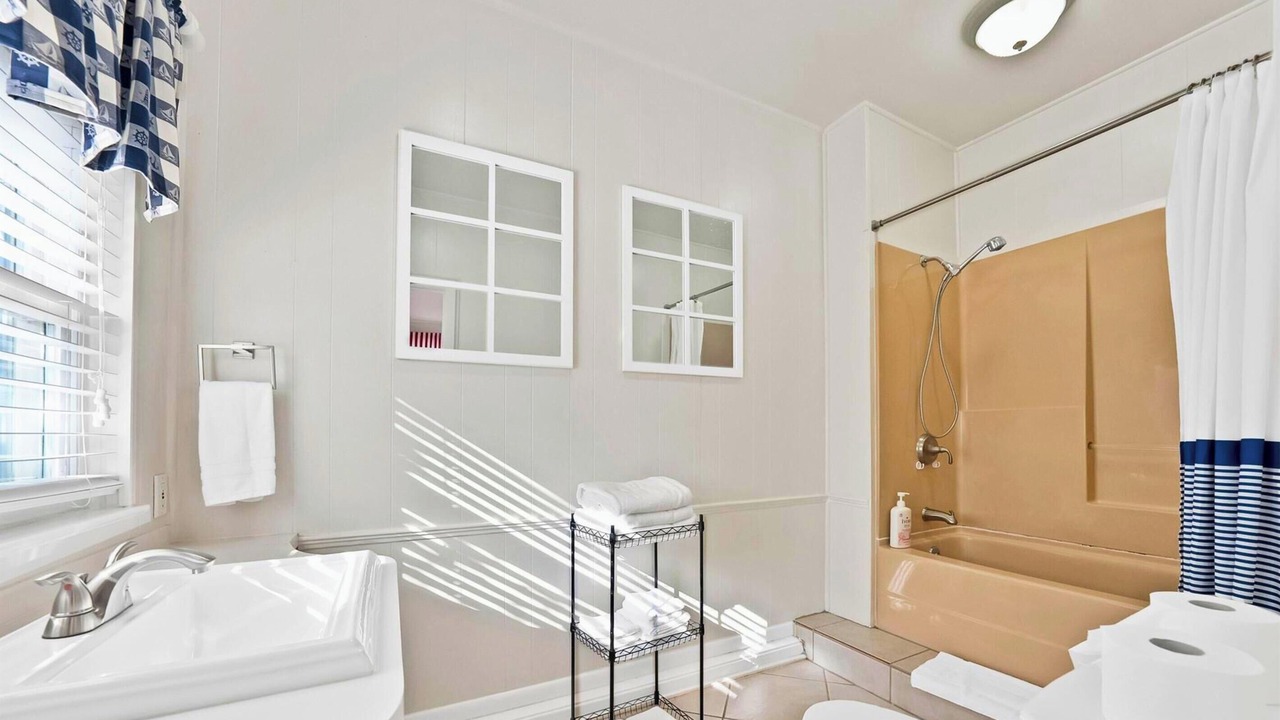 Photo of Bathroom in Quinlan