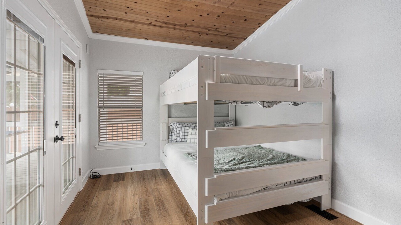 Photo of Bedroom in Willis