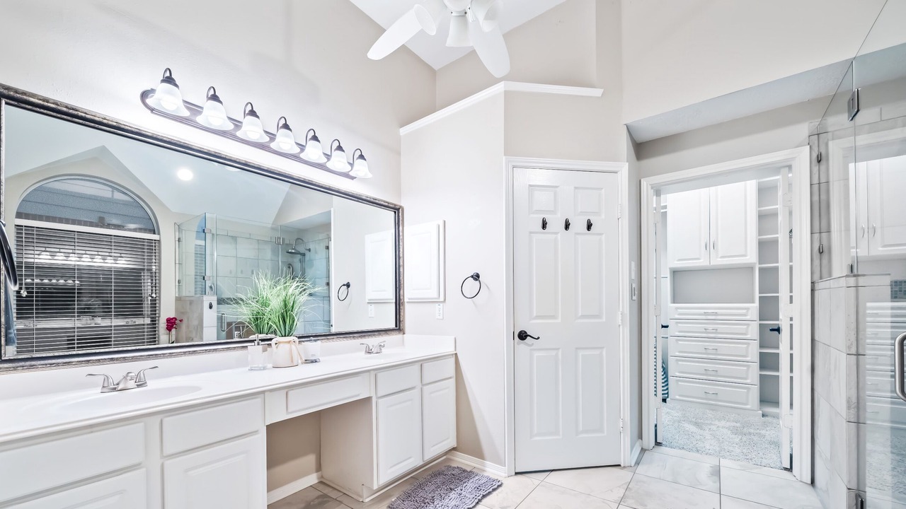 Photo of Bathroom in Spring