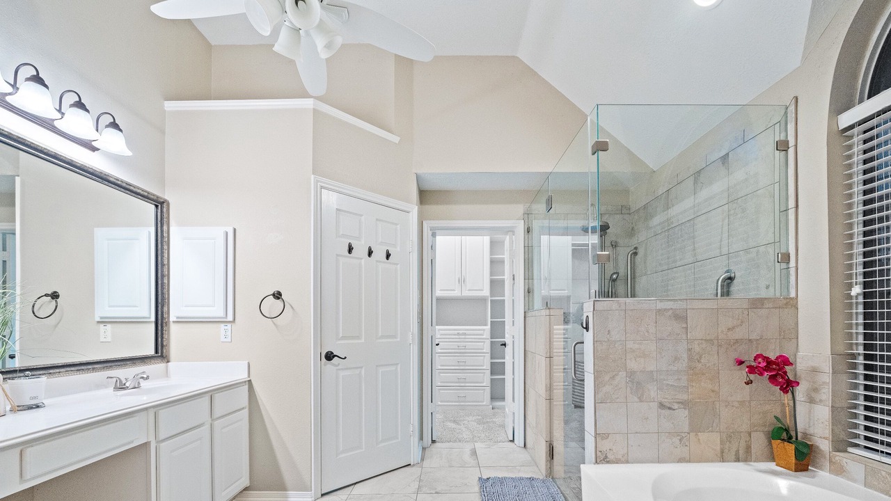 Photo of Bathroom in Spring