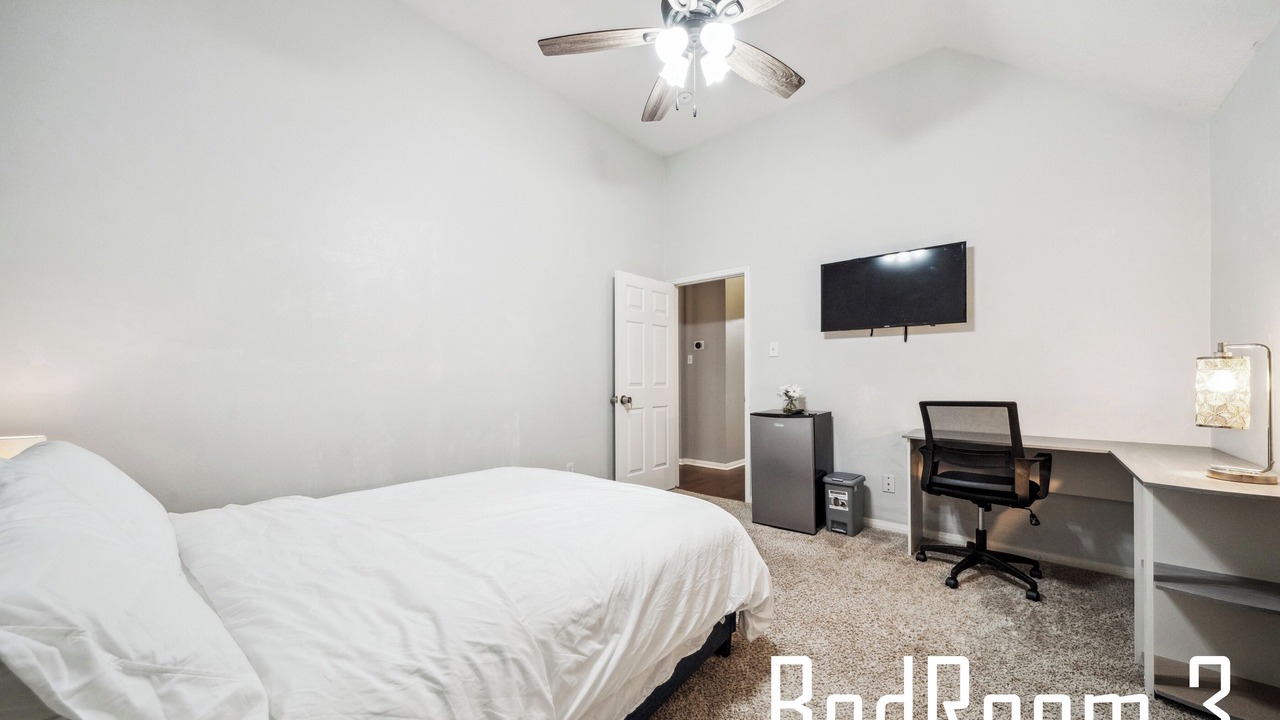 Photo of Bedroom in Spring