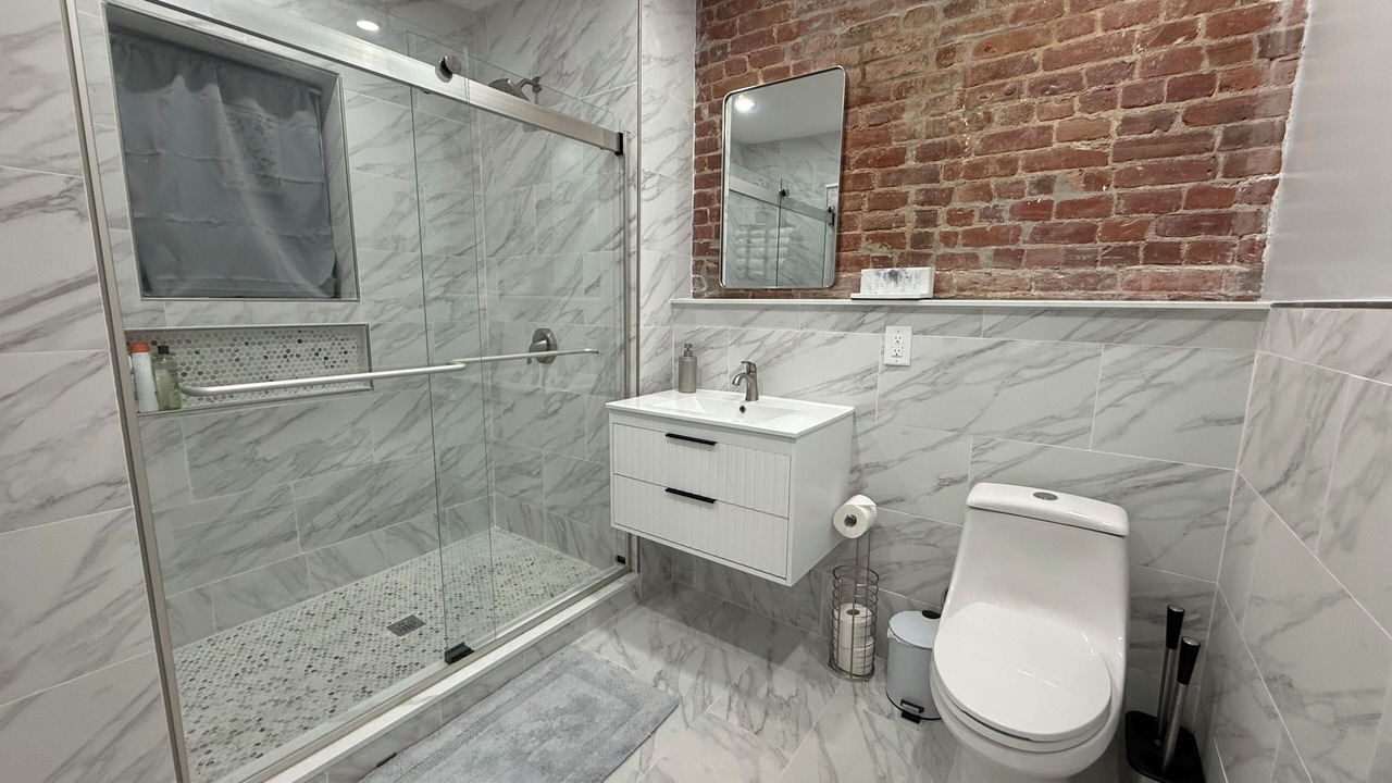 Photo of Bathroom in Communipaw
