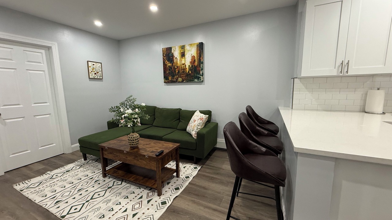 Photo of Livingroom in Communipaw