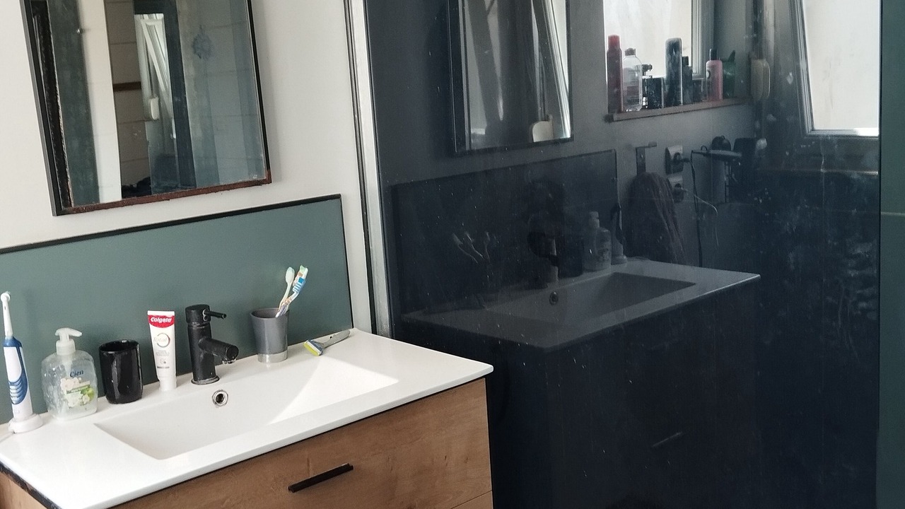 Photo of Bathroom in Annezin
