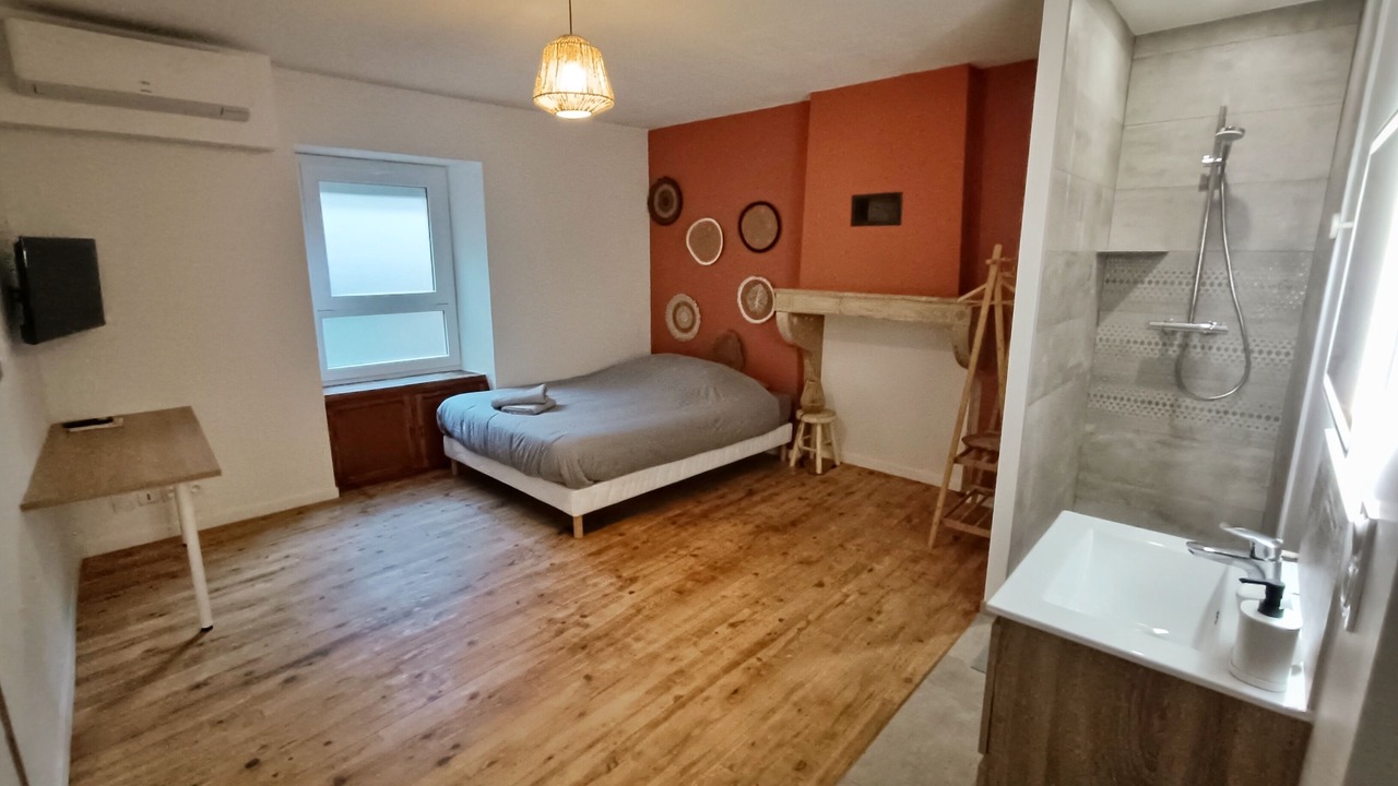Photo of Bedroom in Saint-Pierre-de-Boeuf