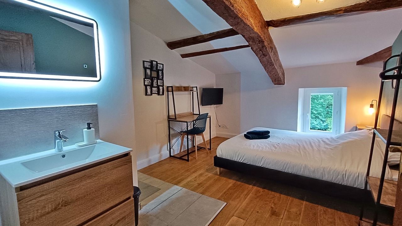 Photo of Bedroom in Saint-Pierre-de-Boeuf