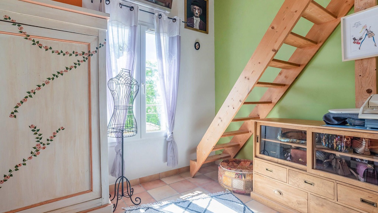 Photo of Others in Cabris