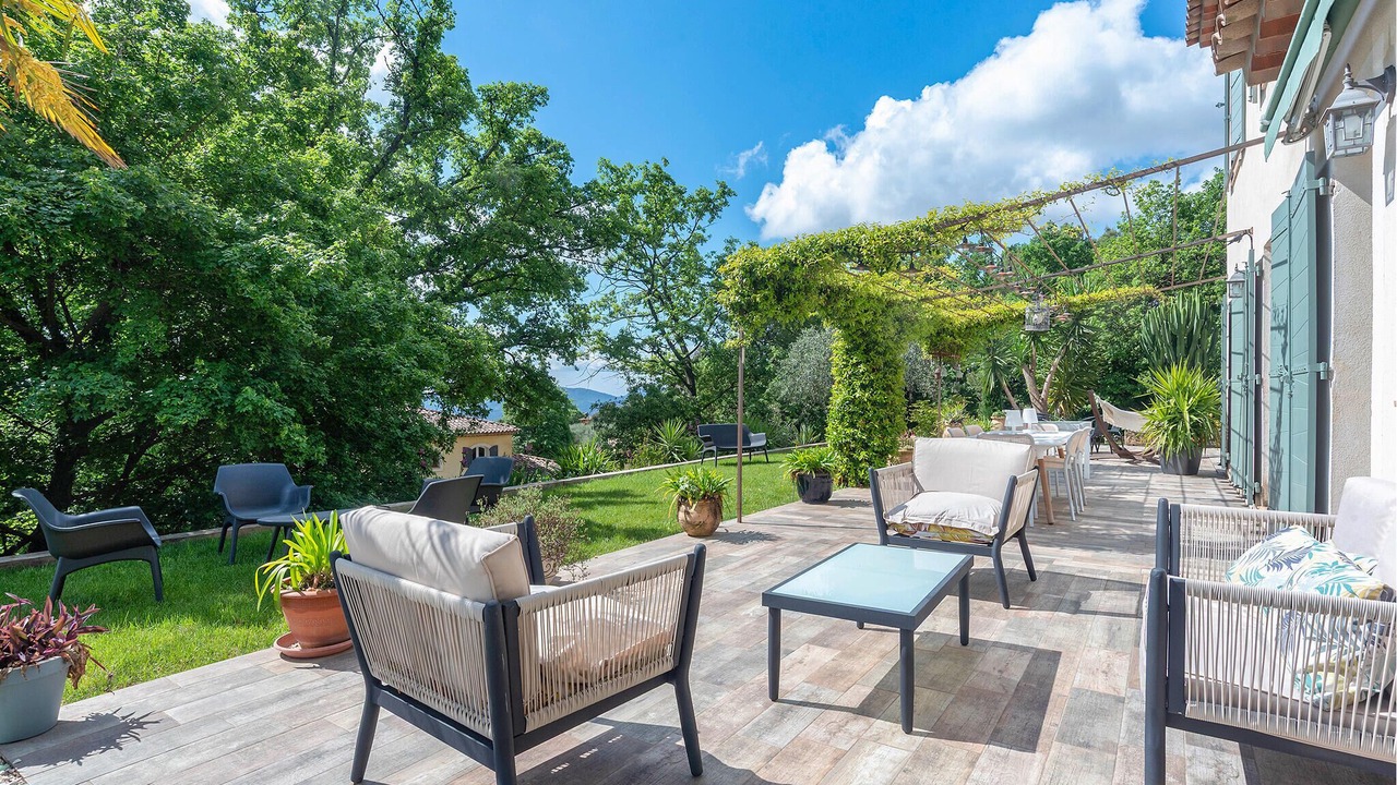 Photo of Others in Cabris